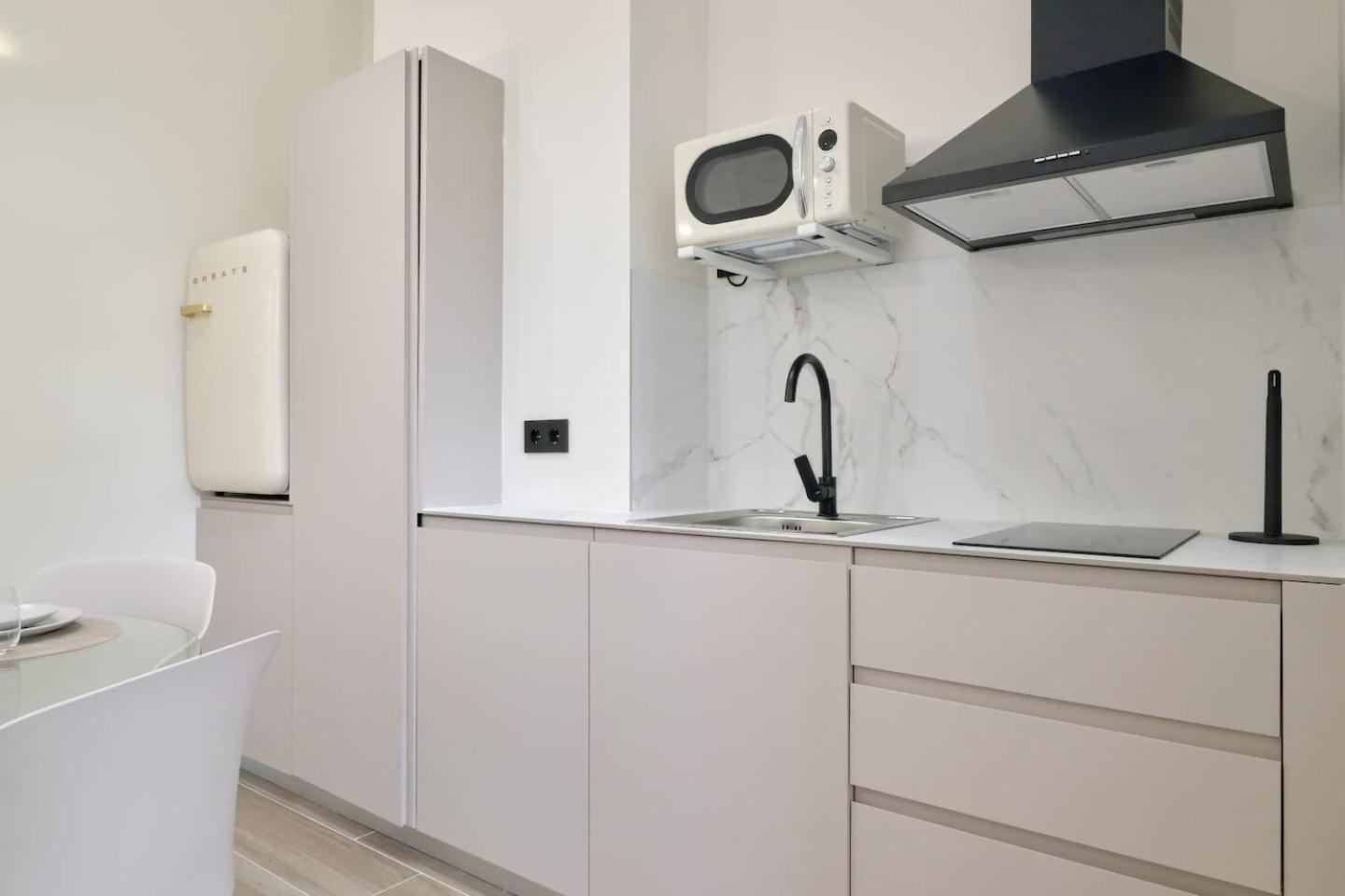 Apartment Romantic N3 Oceanografico Virkin *